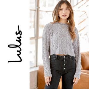 NWT Lulu’s Grey Chenille Cable Knit Cropped Sweater / Medium